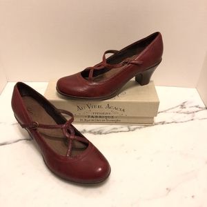 Clarks red strappy leather heels sz 8